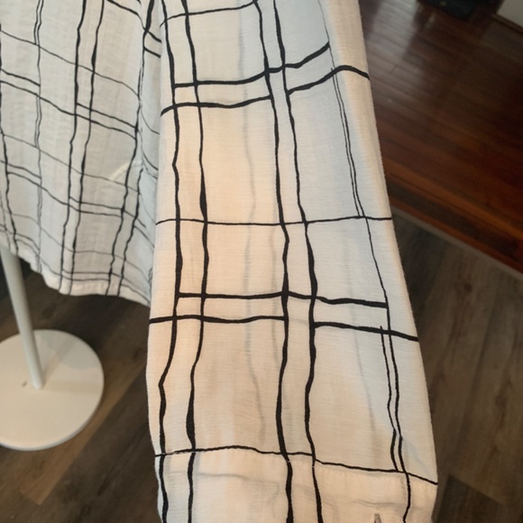 Ali Miles tunic‎ with pockets. Worn once and laundered. Retail 65 - Picture 5 of 5